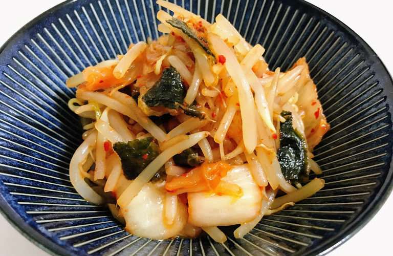 もやしとキムチのナムルごま油がけ 晩酌飯レシピ